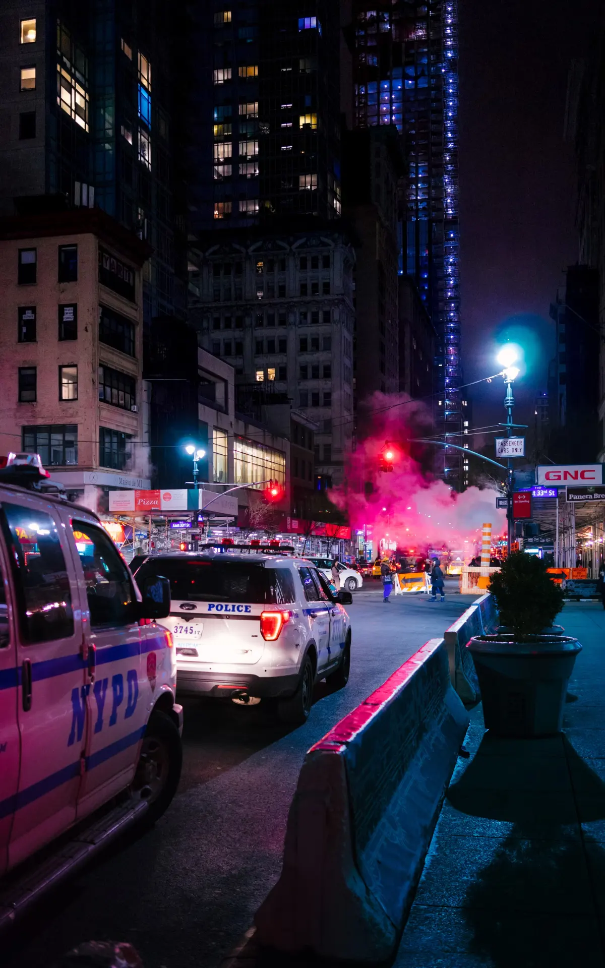 steet photo of california at night