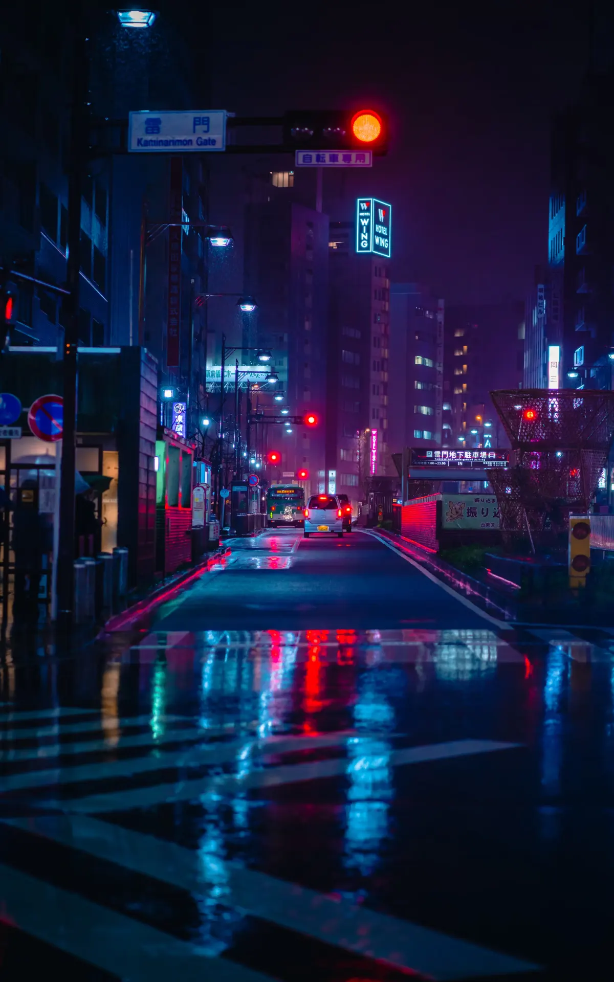steet photo of california at night